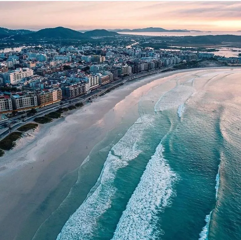Apartamento Cabo Frio Praia Do Forte Pe Na Areia Lägenhet